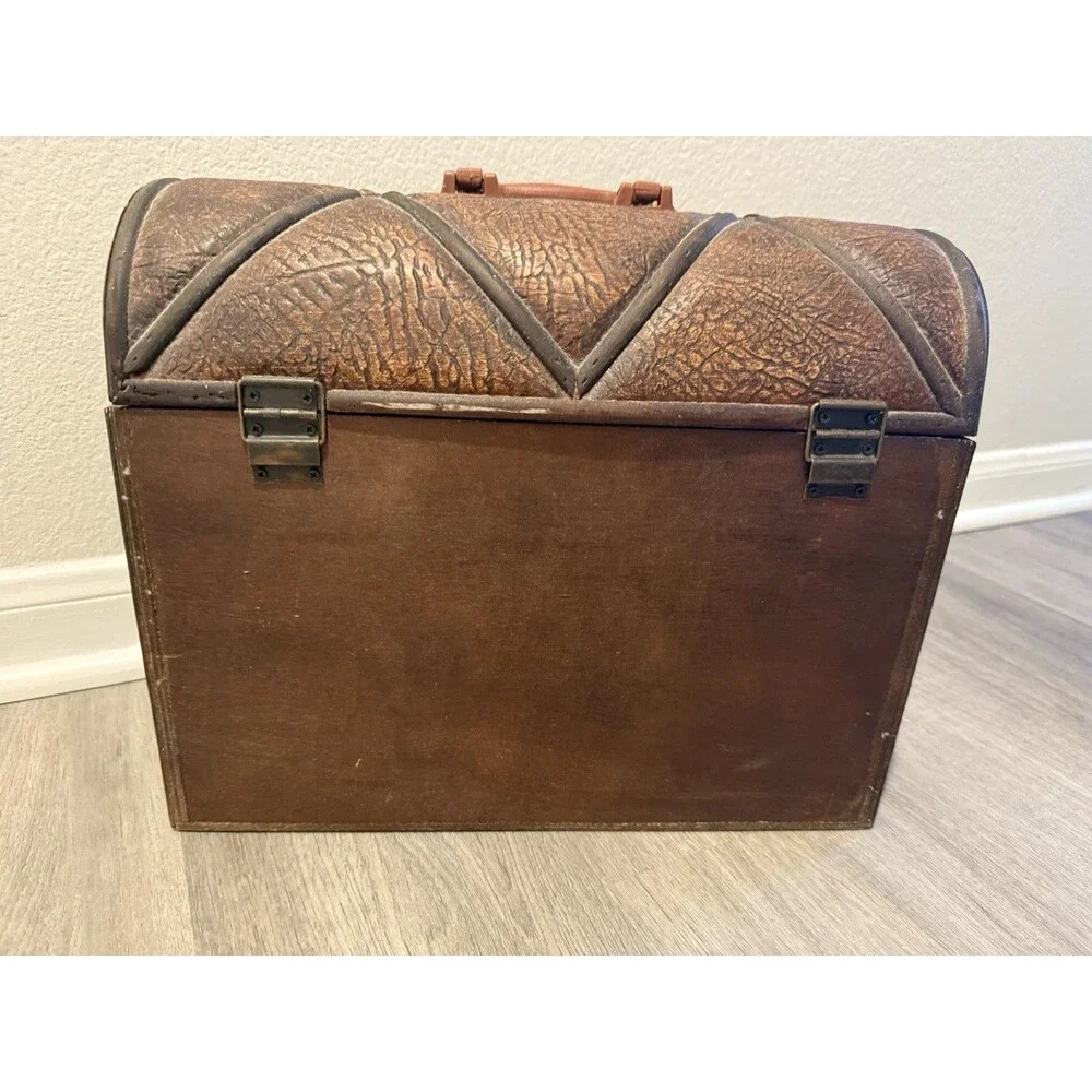 Vtge 30th wooden Box Covered by Natural leather Treasure Cheat Design, Domed Lid